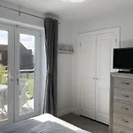 Prospect Cottage, The Bay, Balcony, 2 Bedrooms, Patio, Parking Nearby, 2 Dogs Welcome