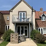 Сasa de vacaciones Prospect Cottage, The Bay, Balcony, 2 Bedrooms, Patio, Parking Nearby, 2 Dogs Welcome Filey