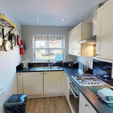 Prospect At The Bay Filey, Sleeps 4, 2 Dogs Welcome For Free Too *